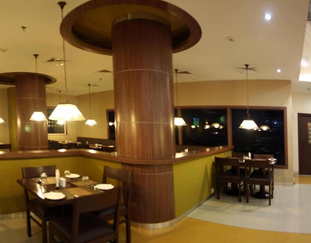 Hotel Manesar คูร์เคาน์ ภายนอก รูปภาพ