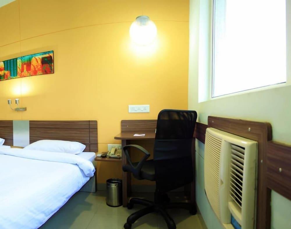 Hotel Manesar คูร์เคาน์ ภายนอก รูปภาพ