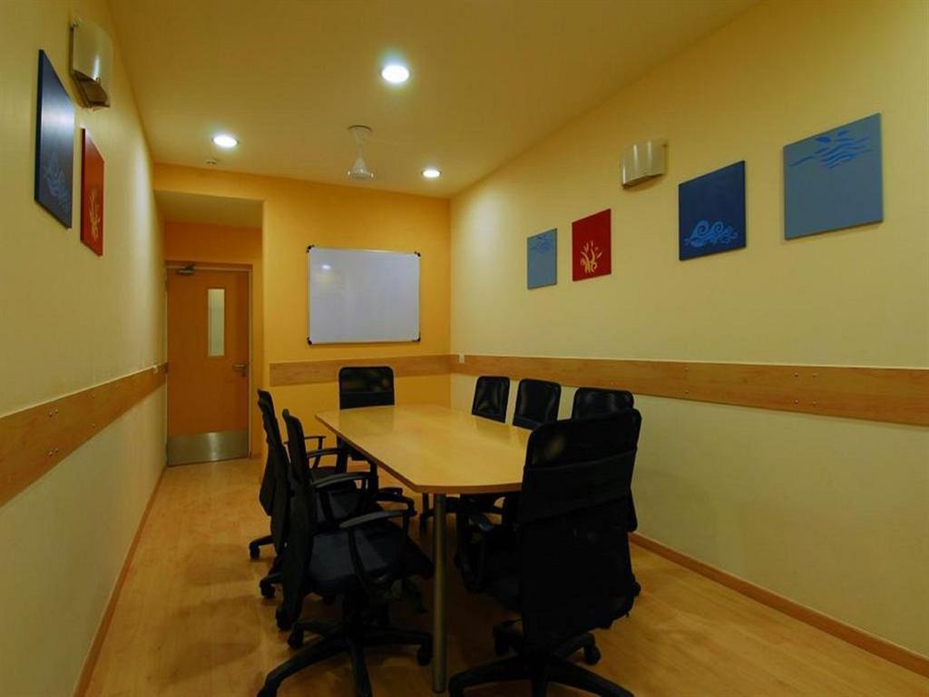 Hotel Manesar คูร์เคาน์ ภายนอก รูปภาพ