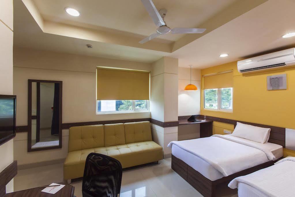 Hotel Manesar คูร์เคาน์ ภายนอก รูปภาพ